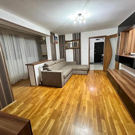 Debo Apartament Lugoj Eksteriør bilde